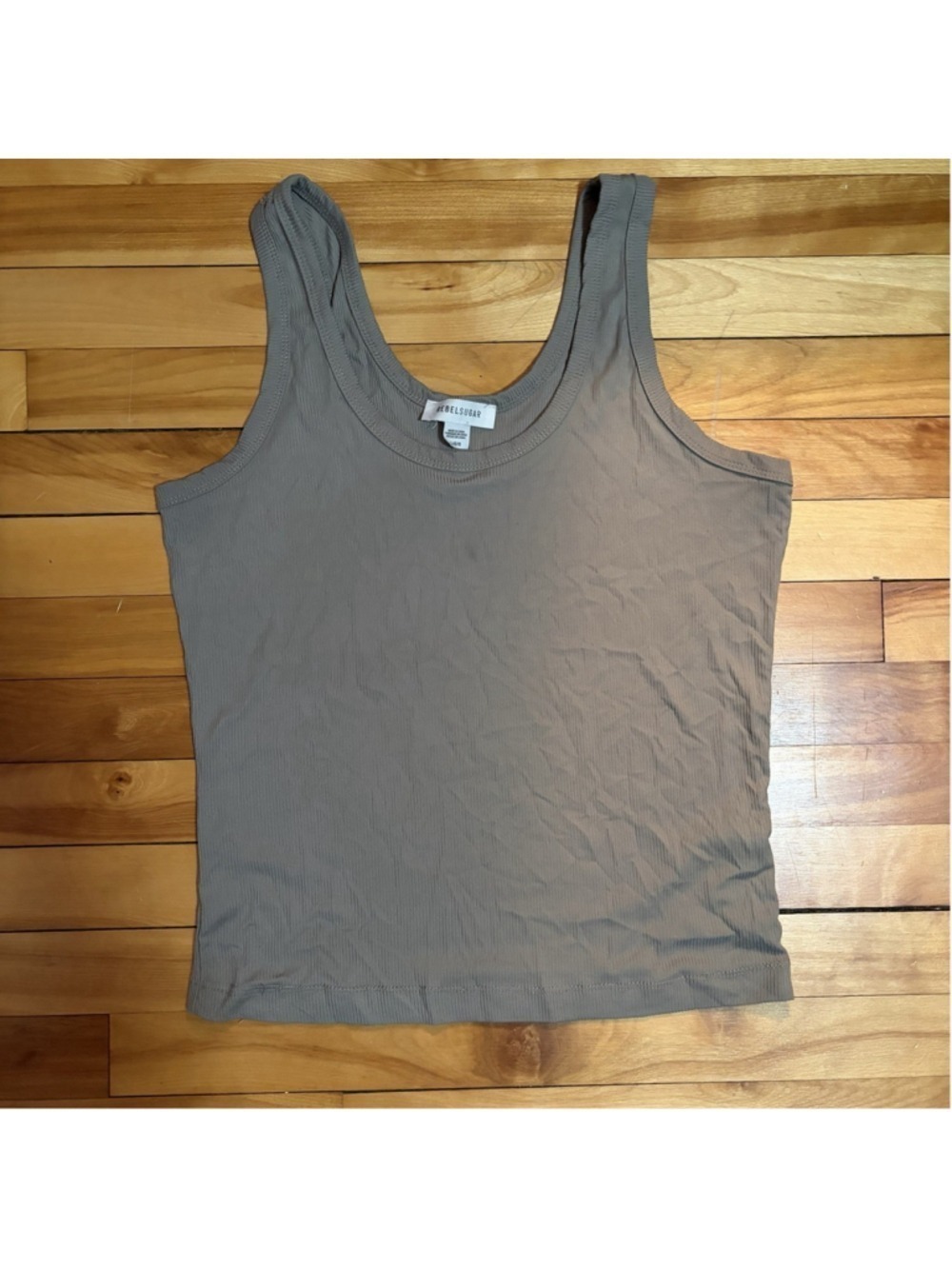 3 for $20 ✨ 3-Pack Ribbed Tank Tops Bundle - Size Large - Picture 2 of 5